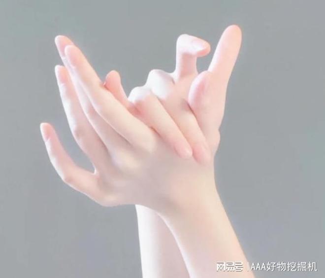 生?10 款让她心动的惊喜之选pg试玩生日礼物送什么好给女(图10) 生?10 款让她心动的惊喜之选pg试玩生日礼物送什么好给女(图10)