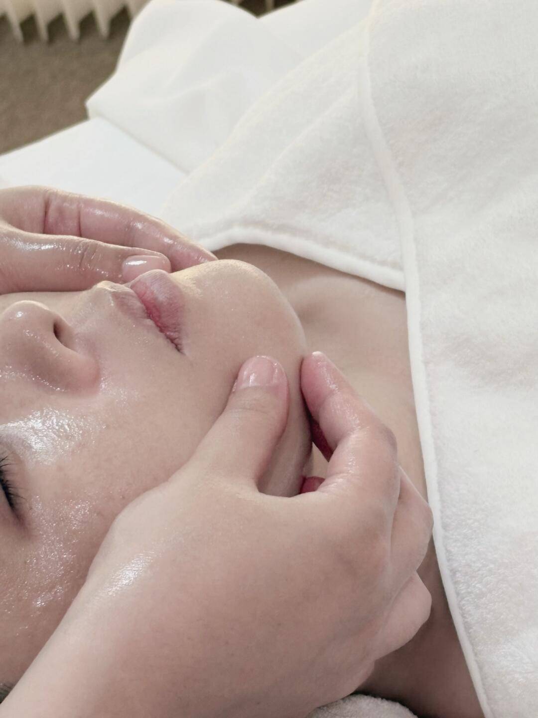 球最贵护肤品榜单让你目瞪口呆！pg模拟器这些护肤品牌的价格全(图3)